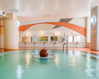 Tansen Hotel - Nan'yo - Pool