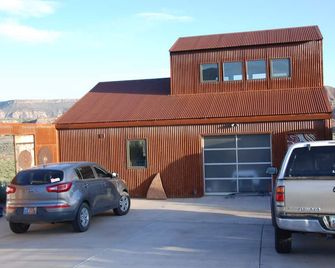 Rusty Guest House: Solitude at Zion National Park. - Virgin - Building