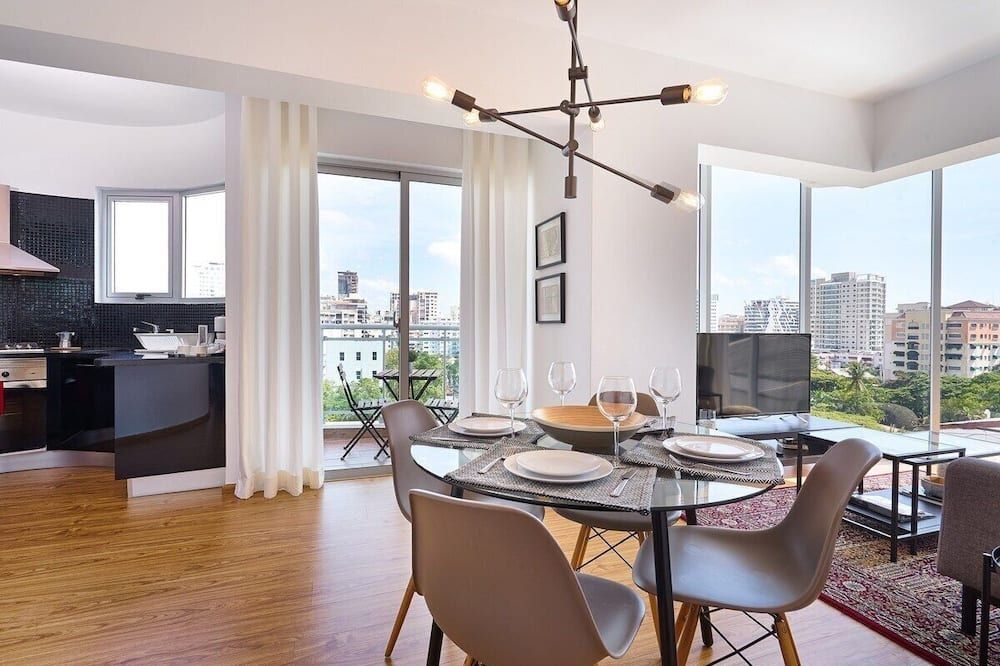 Upscale 1br Near Blue Mall Rooftop Yellowkey - Santo Domingo - Dining room