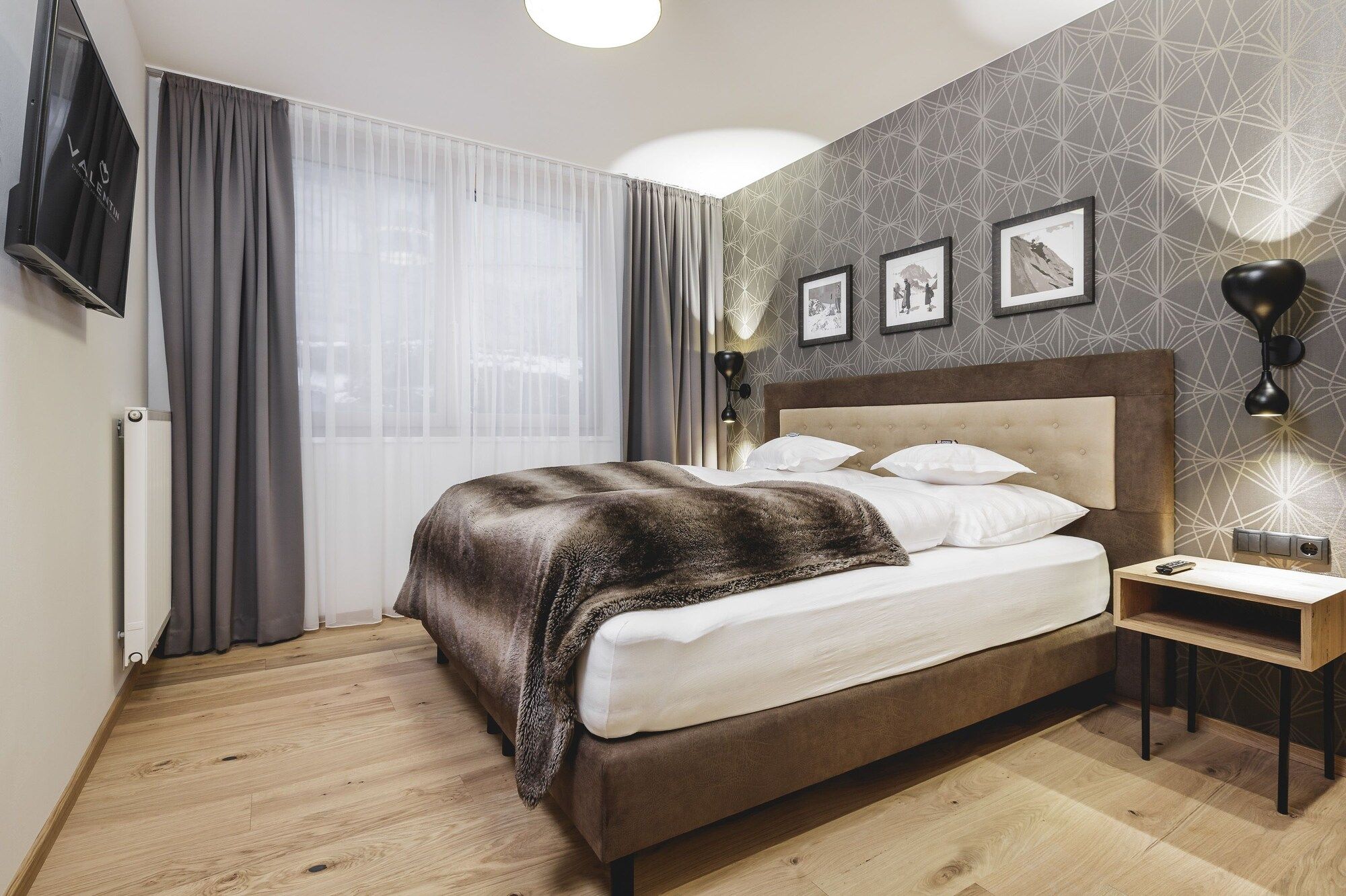 فالنتين ديزاين ابارتمنتس - سولدين - غرفة نوم