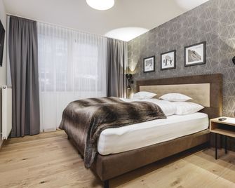 فالنتين ديزاين ابارتمنتس - سولدين - غرفة نوم