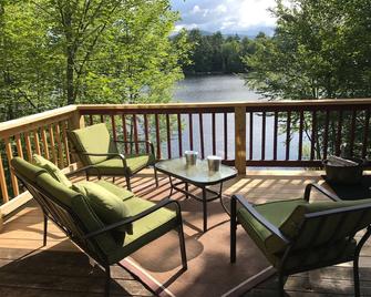 Lakefront 3 Bed, 3 Bathroom Log Cabin In White Mountains - Haverhill - Balcony