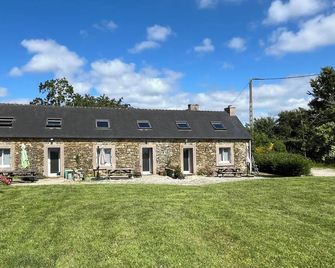 Gîte de Caractère Entre Terre et mer - Saint-Nic - Edificio