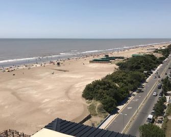 Gran Hotel Fontainebleau - San Clemente del Tuyú - Beach