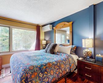 Butternut Hill H4 - Waitsfield - Bedroom
