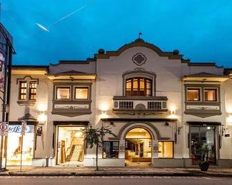 Hotel Gambrinus - Poços de Caldas - Edifício