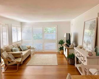 Plantation Retreat - Oxford Falls - Sala de estar