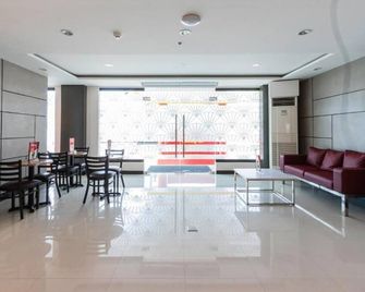 Hotel Sogo Baliwag Bulacan - Baliuag - Lobby