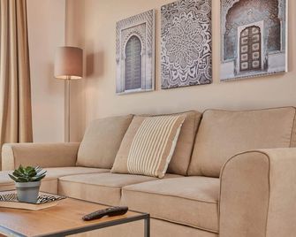 Stayhere Rabat - Hassan - Authentic Residence - Rabat - Oturma odası