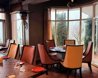 The Terraces - Chamba - Restaurant