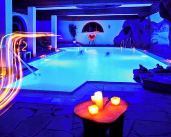 Holzschuhs Schwarzwaldhotel - Baiersbronn - Pool