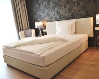 City-Hotel - لينز - غرفة نوم