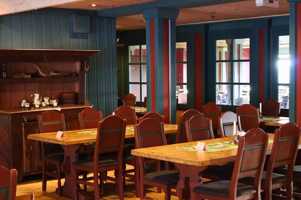 راولاند هوفييلس هوتيل