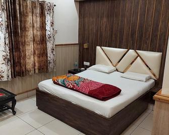 Jhilmil Dhaba - Sonepat - Bedroom
