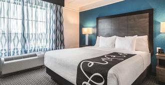 La Quinta Inn & Stes by Wyndham Orlando Lake Mary - Lake Mary - Bedroom