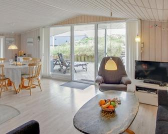 Holiday Home Laurens - from the sea by Interhome - Ringkøbing - Wohnzimmer