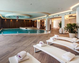 Hotel Miramonti - Bagno Di Romagna - Bazén