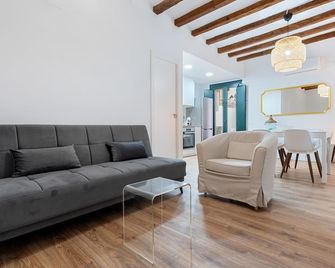 Apartment in TGN historic center only 10min beach - Tarragona - Wohnzimmer