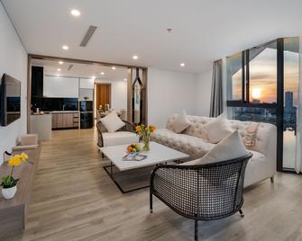 Haian Riverfront Hotel Da Nang - Da Nang - Living room