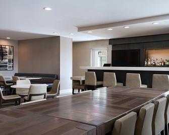 Residence Inn by Marriott New Brunswick Tower Center Blvd. - East Brunswick - Restaurace