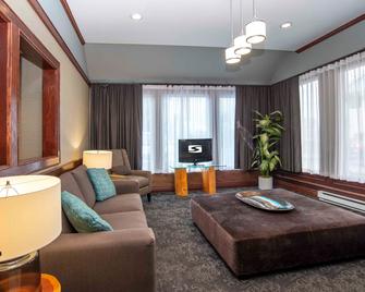 Sandman Hotel Terrace - Terrace - Living room