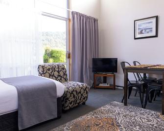 Apostles View Motel - Greymouth - Bedroom