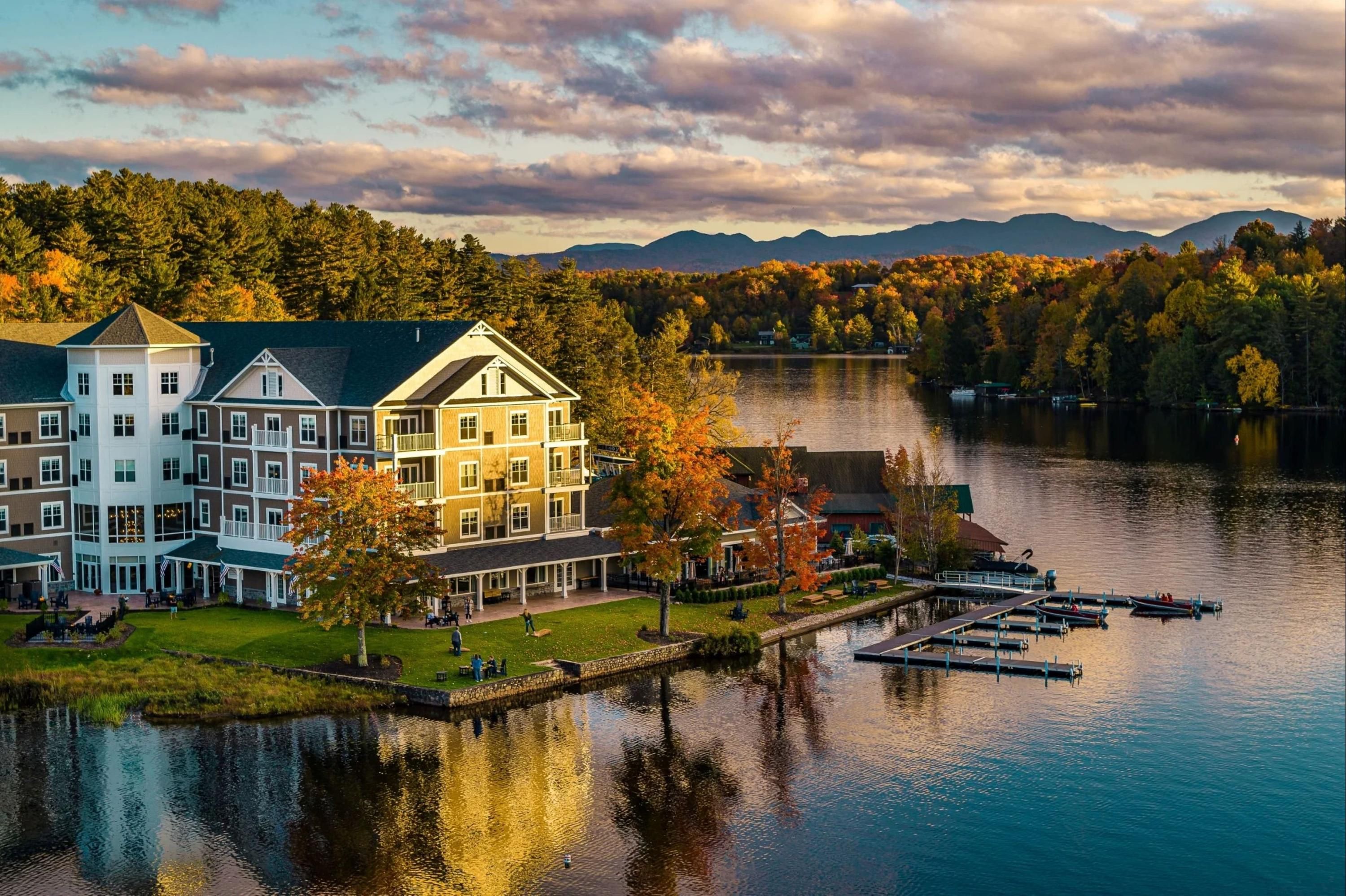 voco Saranac Lake NY - Waterfront, an IHG Hotel - Saranac Lake - Outdoors view