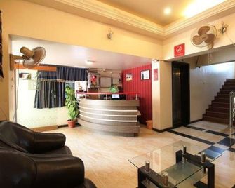 OYO 15349 Hotel Ira Executive - Aurangabad - Recepção