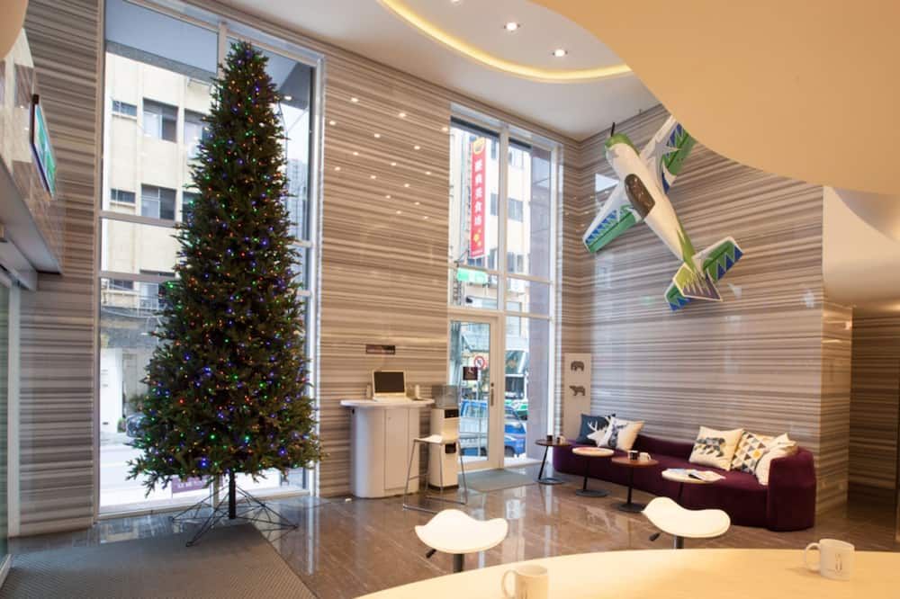 يا-نولد هوت سبرينج هوتل