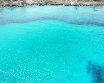 Green Sea Villa Helen Inn located at Kilometer 4 Circunvalar - San Andrés - Piscina