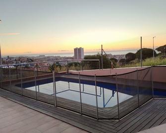 Villa in quiet area, with pool, to enjoy your best holidays - Calella - Piscina
