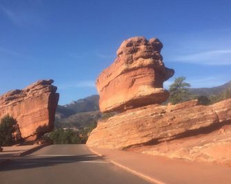 Cheyenne Cañon Cabin, Hiking, Biking From The Door! 4 Blks To Broadmoor - Colorado Springs - Building