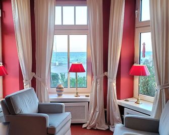 Hotel Schweriner Hof - Kühlungsborn - Wohnzimmer