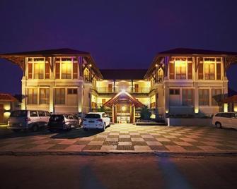 Villa Damar - Bandung - Building