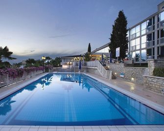 Hotel Zorna Plava Laguna - Poreč - Piscina