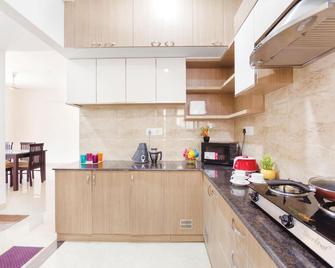 Kolam Serviced Apartments - Adyar. - Madras - Kuchnia