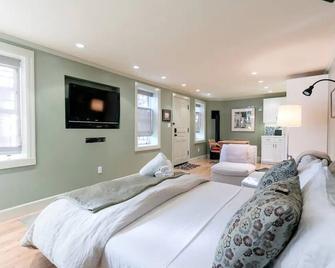 Victorian Painted Lady Studio, one block from Haight & Ashbury - San Francisco - Schlafzimmer