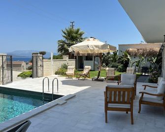 Vahide Butik Otel - Cesme - Piscina