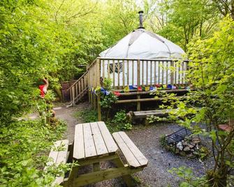Larkhill Tipis and Yurts - Carmarthen - Patio