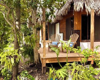 Mayan Spirit - Flores - Innenhof