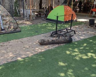 Mae Sot Commune and Camping - Mae Sot - Habitación