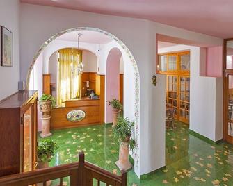 Hotel Terme Miramonte e Mare - Casamicciola Terme - Resepsiyon