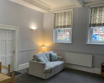 Hursley Lodge - Lincoln - Living room
