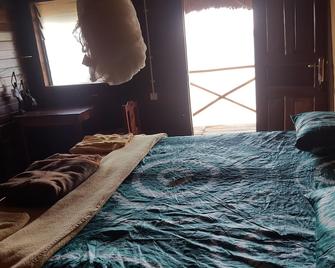 Bintang Bolong Lodge - Bintang - Camera da letto