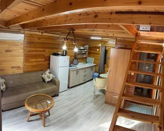 Turkuaz Bungalows - Cirali - Sala de estar