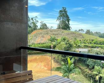 Luxurious mountain-view room with own facilities in Rionegro Colombia - Rionegro - Balcony