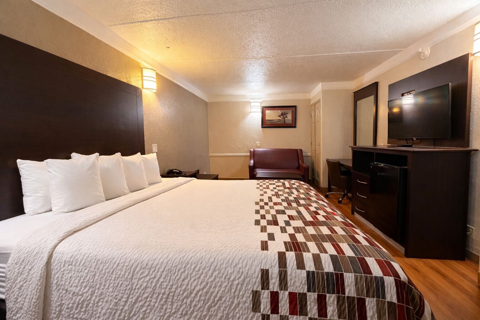 Red Roof Inn & Suites Houston- Hobby Airport - Houston
