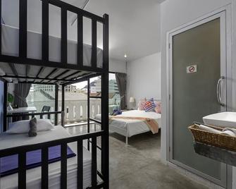 Hip Hostel - Sha Plus - Patong - Bedroom