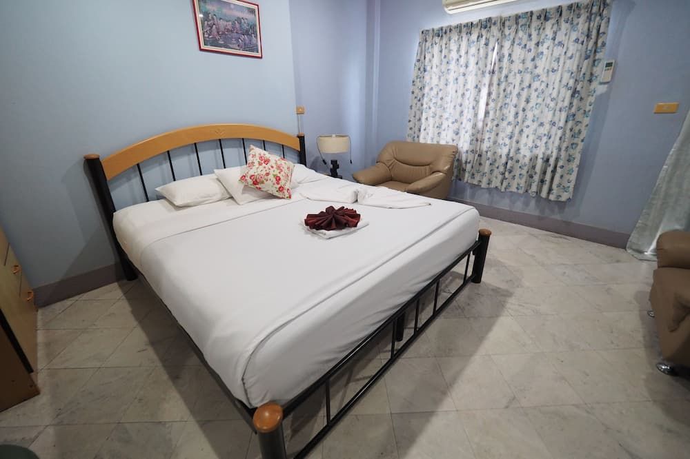 Luxury Hotel - Kanchanaburi - Soveværelse
