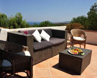 Hotel Micalosu - Cannigione - Balcony